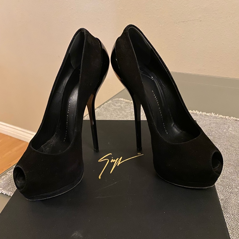 Giuseppe Zanotti sexy black stilettos size 36.5